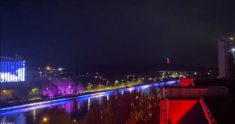 摩壬光艺国内项目现场展示 河边亮化工程